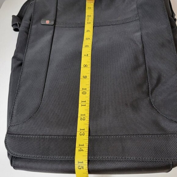 Victorinox Messenger Courier Bag with Matching Cord/Power Supply Tote Bag - Picture 9 of 10
